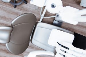  zubní implantáty nahradí chybějící zub